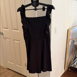 Elegant Black Ruffle Strap Dress